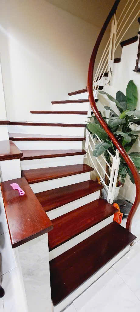 CHỦ CẦN BÁN GẤP NHÀ PHỐ LÊ DUẨN 53.3/56M X 4 TẦNG CHỈ CÒN 8.8 TỶ - NHÀ ĐẸP 2 MẶT THOÁNG - SỔ ĐỎ VUÔNG VẮN, NỞ HẬU NHẸ - CÁCH CÔNG VIÊN THỐNG NHẤT 300M  